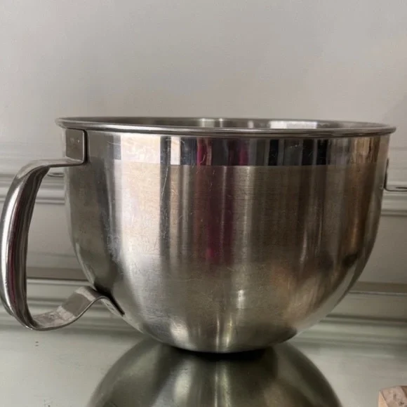 KitchenAid 6 quart Stainless Steel Mixing Bowl - Picture 1 of 2